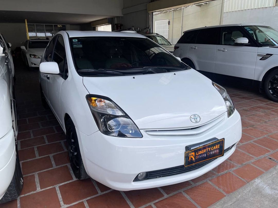 តូយ៉ូតា Prius 2005forsale