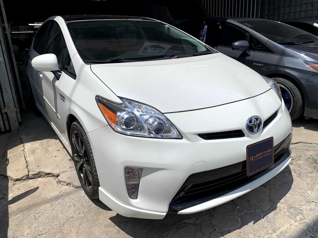 តូយ៉ូតា Prius 2012forsale
