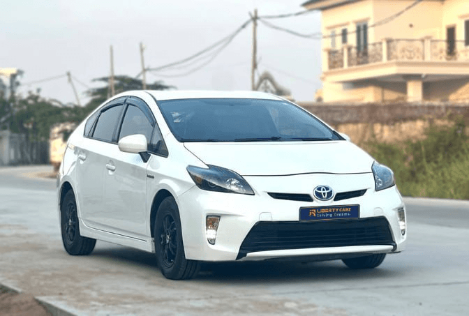 តូយ៉ូតា Prius 2012forsale