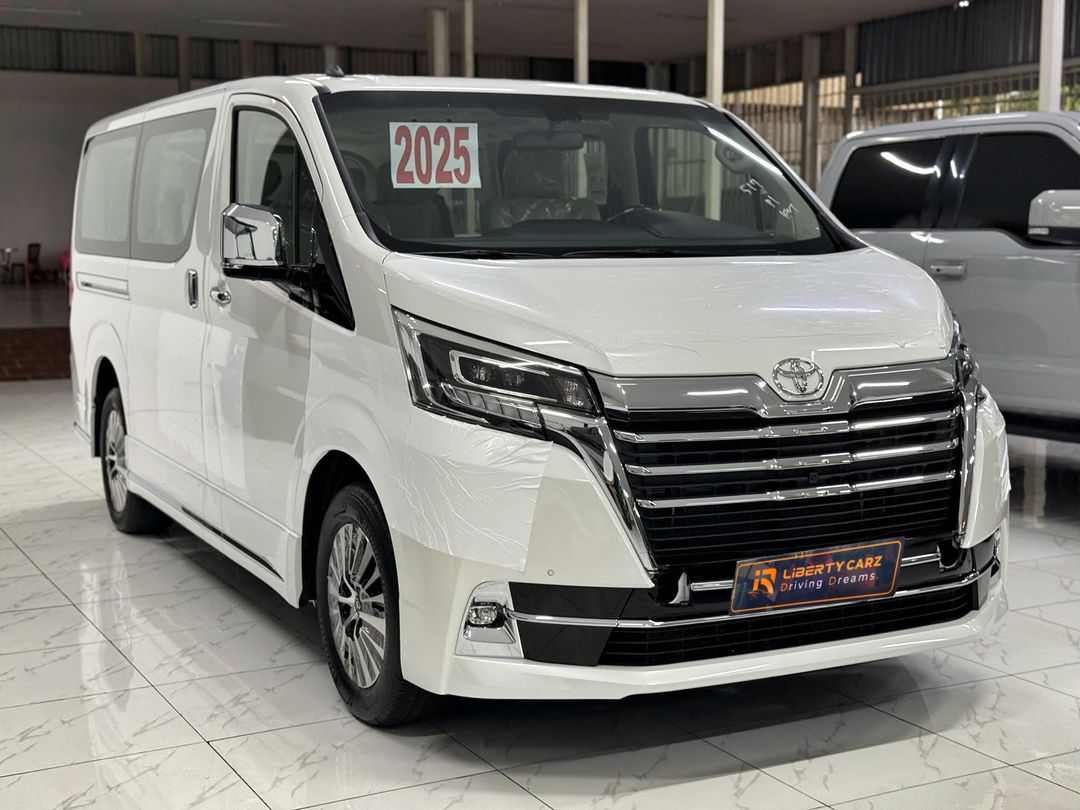 តូយ៉ូតា Granvia 2025forsale