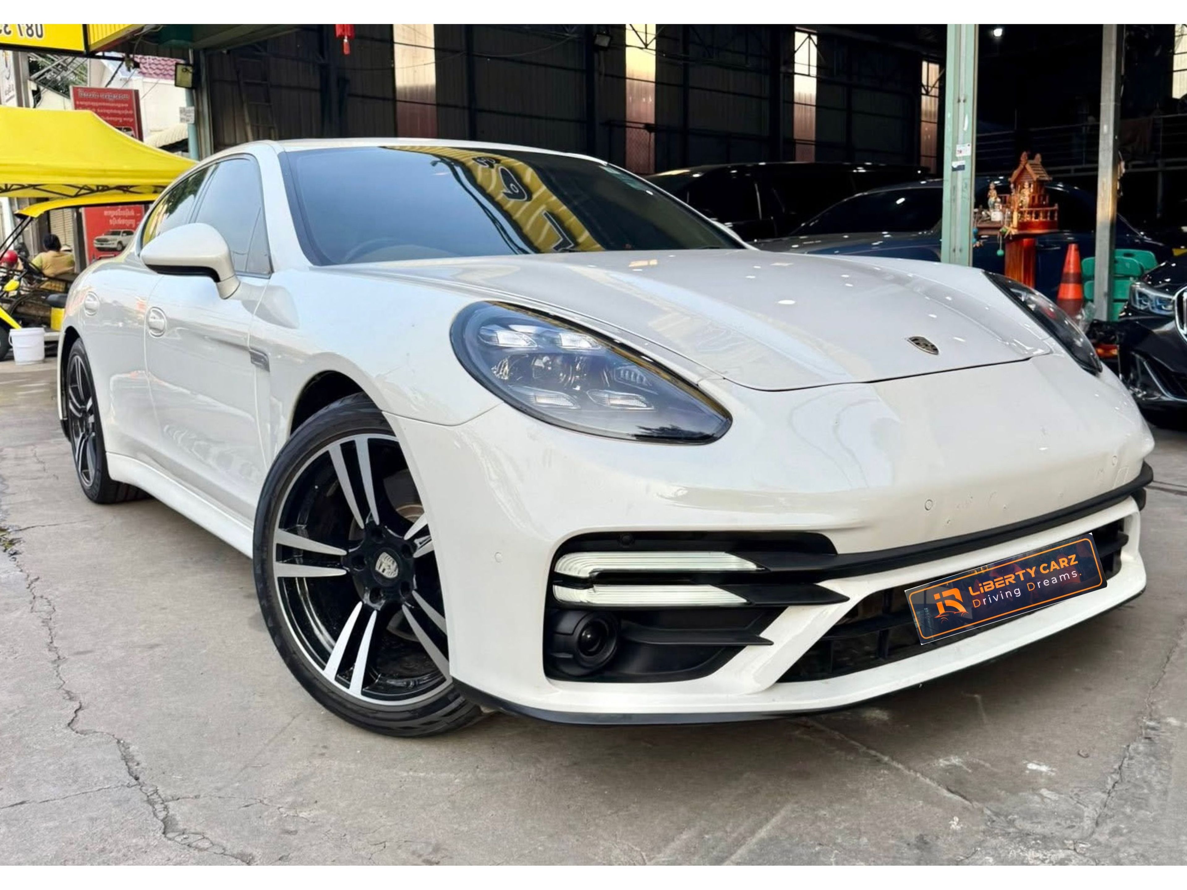 Porsche Panamera 2011