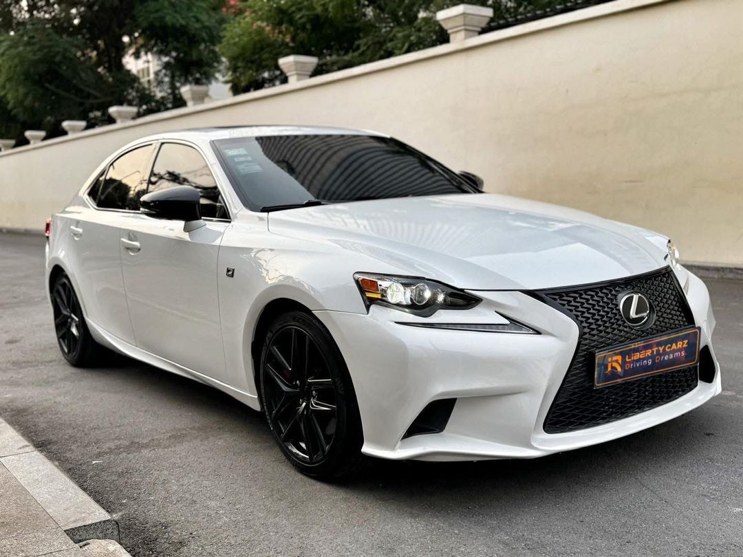 Lexus is200t 2016forsale