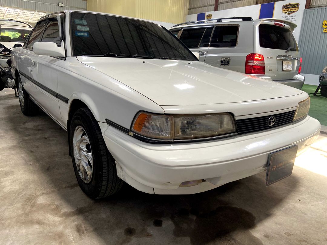 តូយ៉ូតា កាមរី 1990forsale