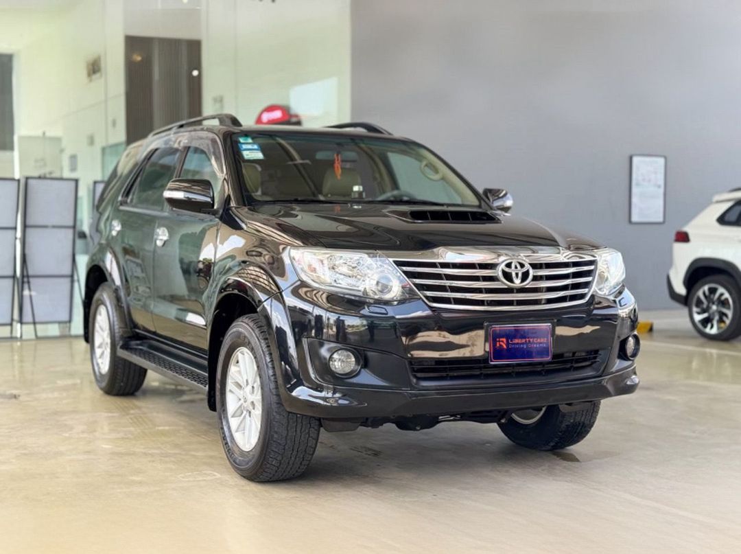 តូយ៉ូតា Fortuner 2013forsale