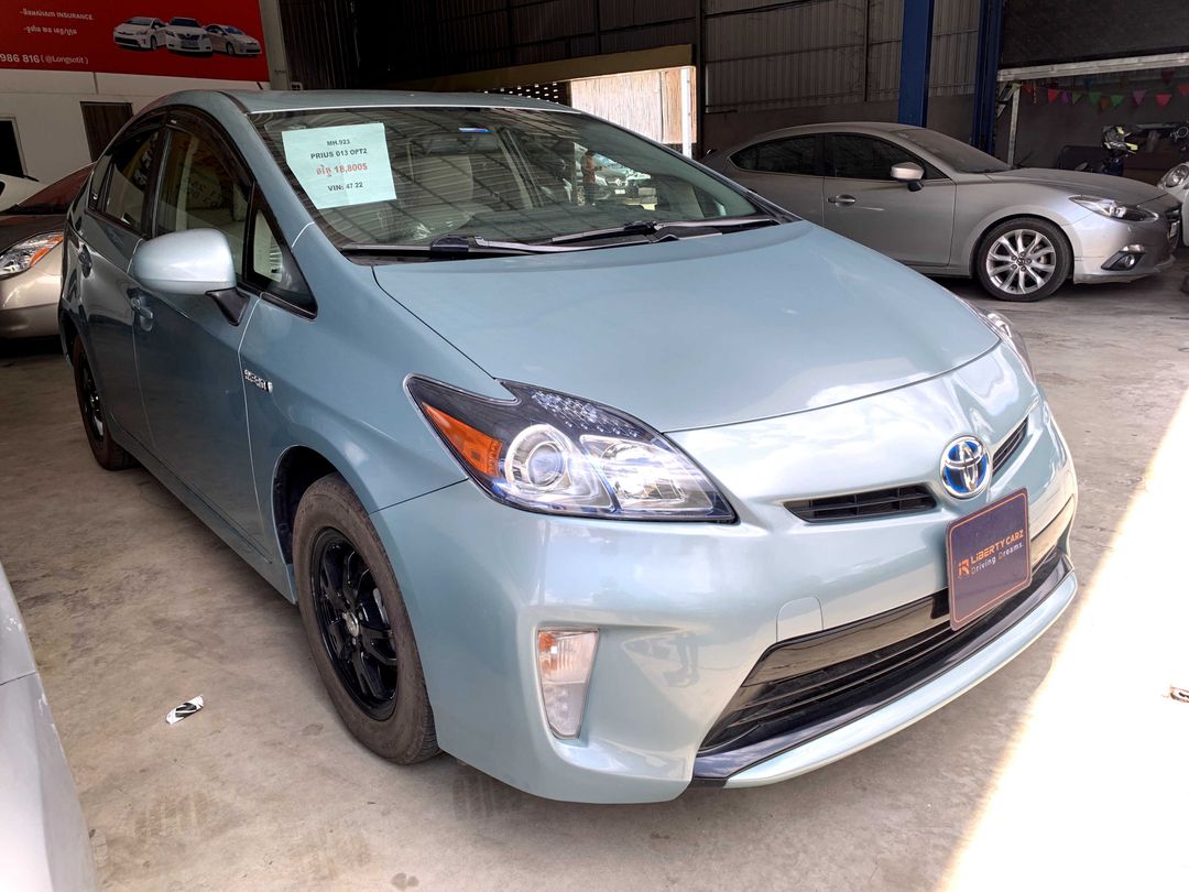 តូយ៉ូតា Prius 2013forsale