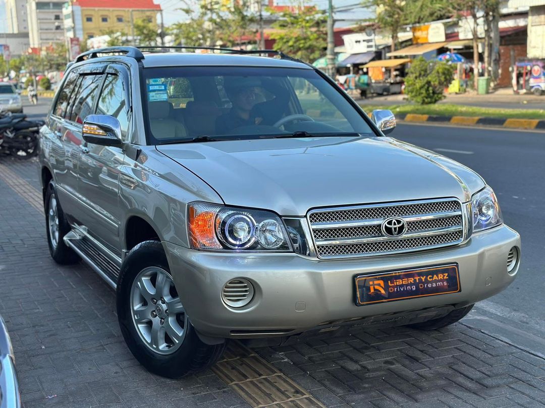 តូយ៉ូតា Highlander 2002forsale