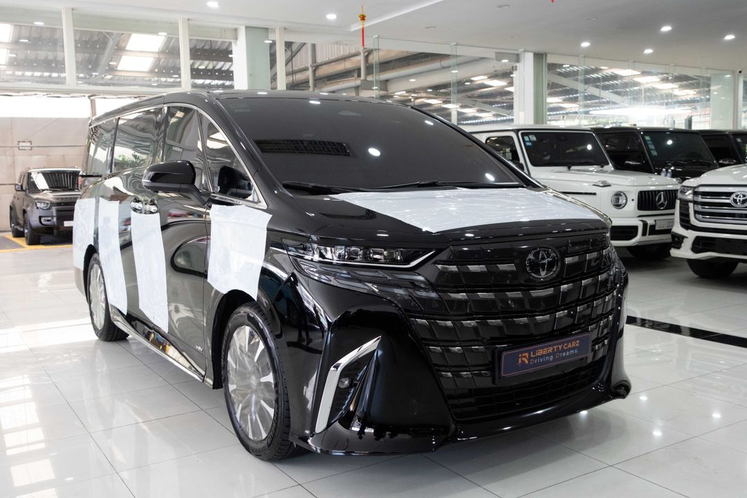 តូយ៉ូតា អាល់ហ្វា 2024forsale