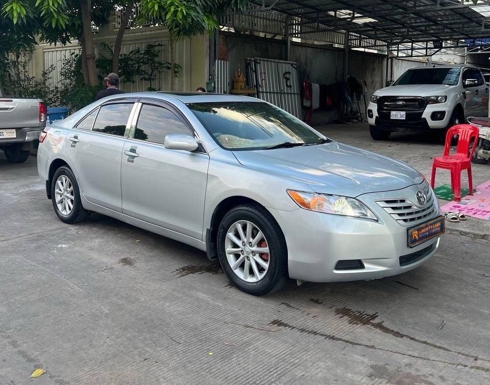 តូយ៉ូតា Camry Le 2007forsale
