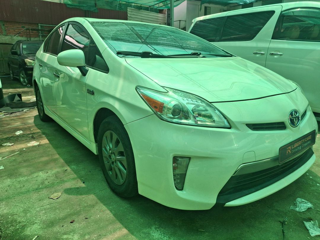 តូយ៉ូតា Prius 2013forsale