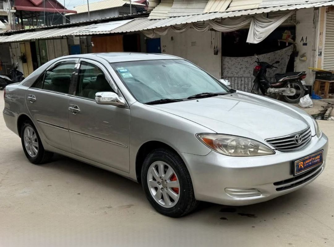 តូយ៉ូតា Camry XLE 2002forsale