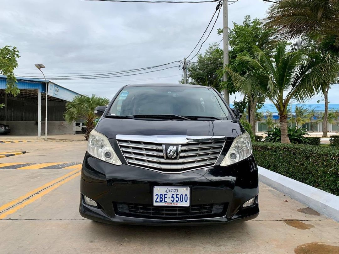 Toyota Alphard 2010forrent