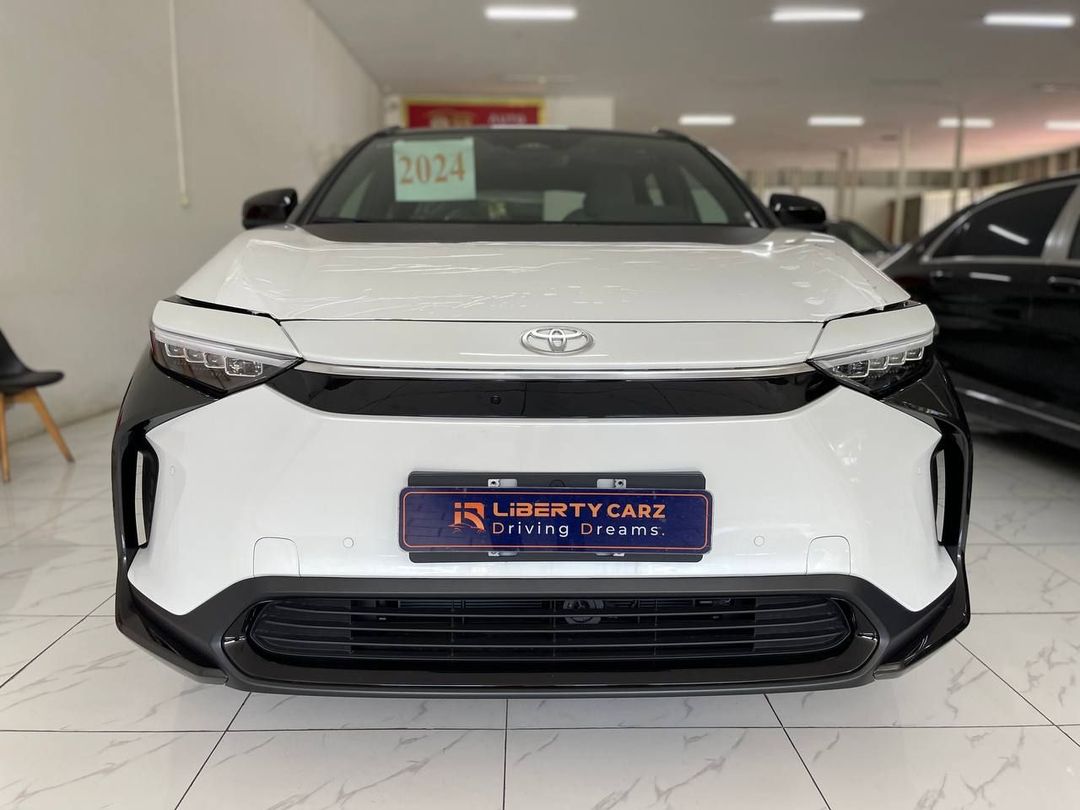 តូយ៉ូតា BZ4X 2024forsale