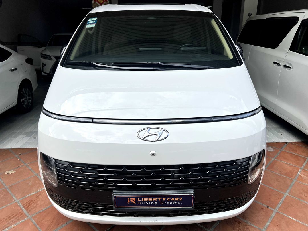 Hyundai Staria 2022forsale