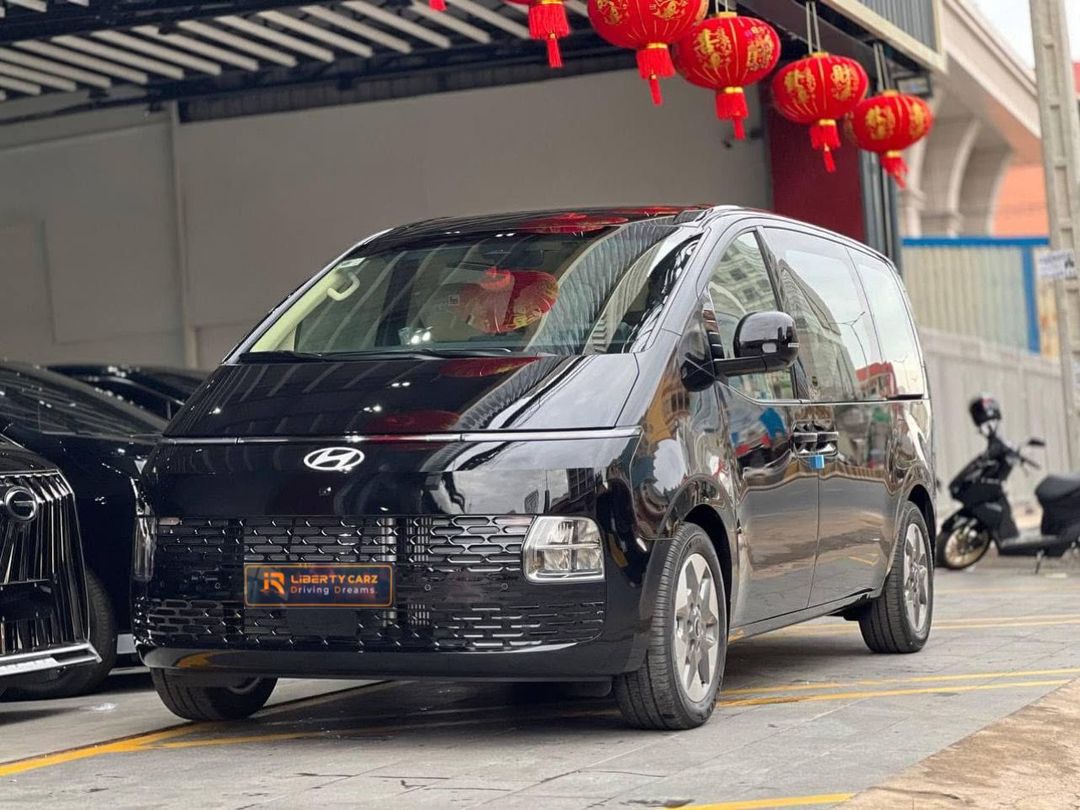 现代 Staria 2025forsale