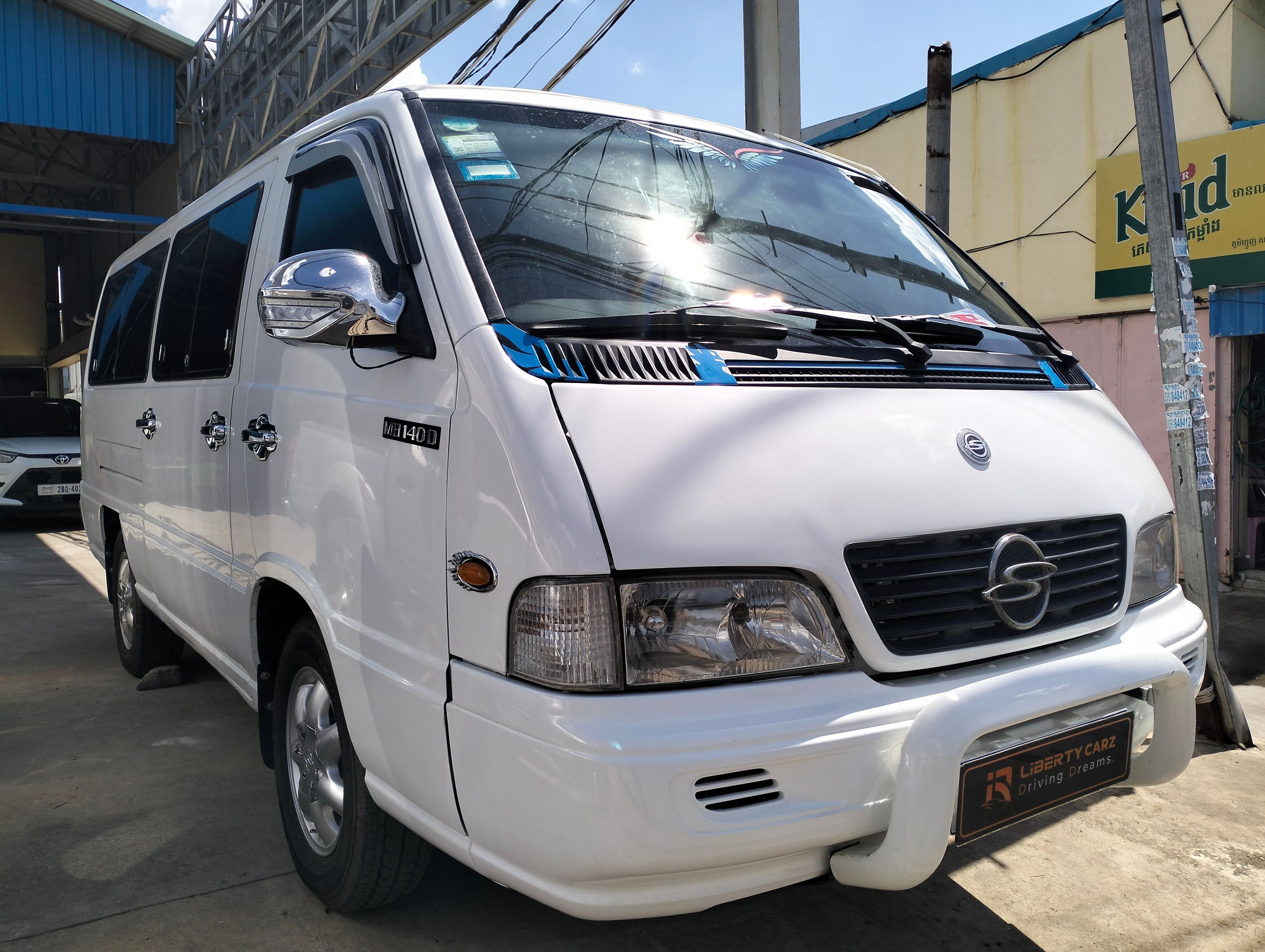 SsangYong Istana 2002