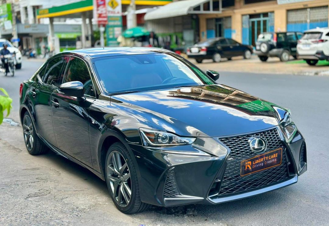 Lexus is200t 2017forsale