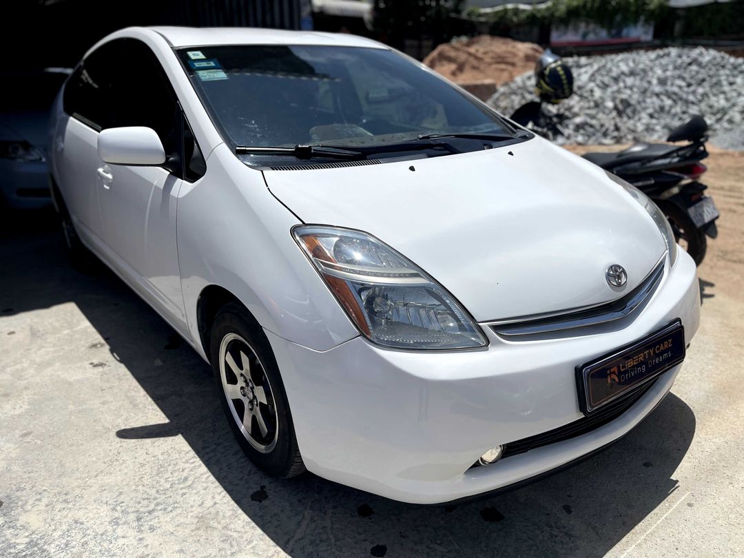 តូយ៉ូតា Prius 2006forsale