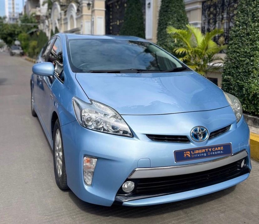 តូយ៉ូតា Prius Plug In 2014forsale