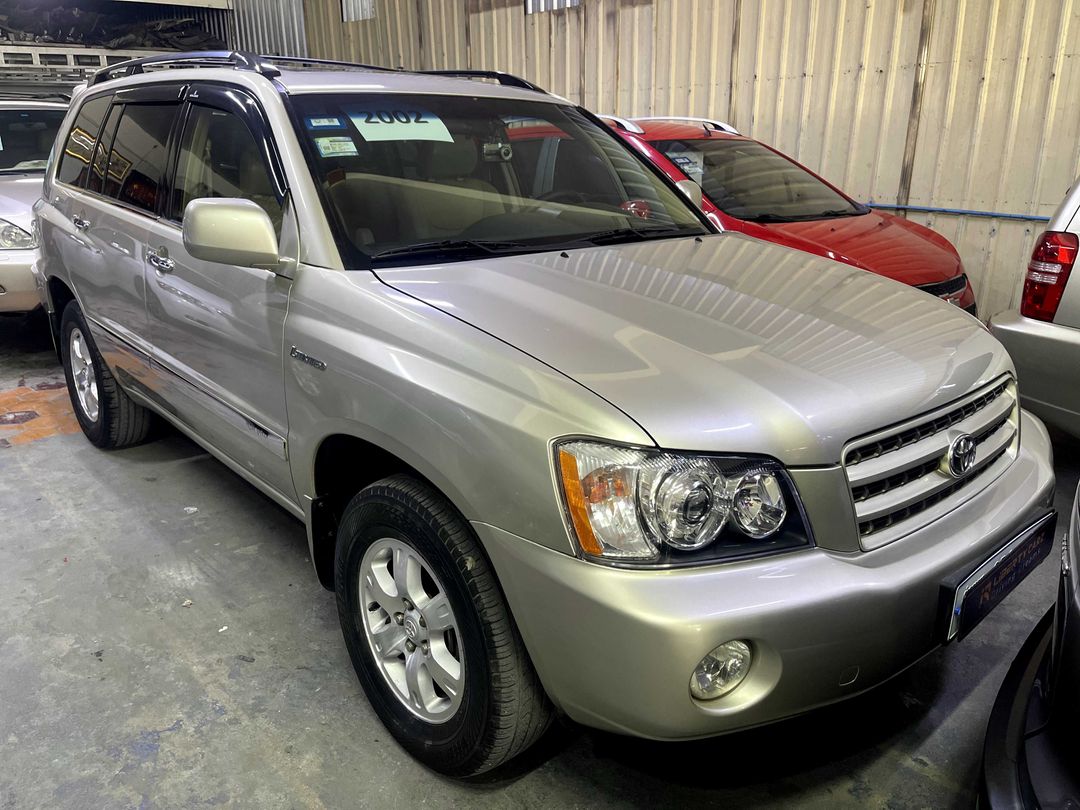 តូយ៉ូតា Highlander 2002forsale