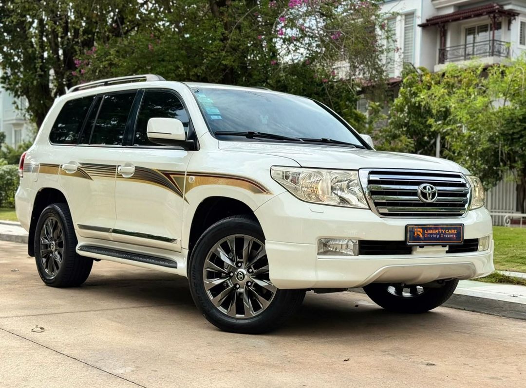 តូយ៉ូតា Land Cruiser 2008forsale