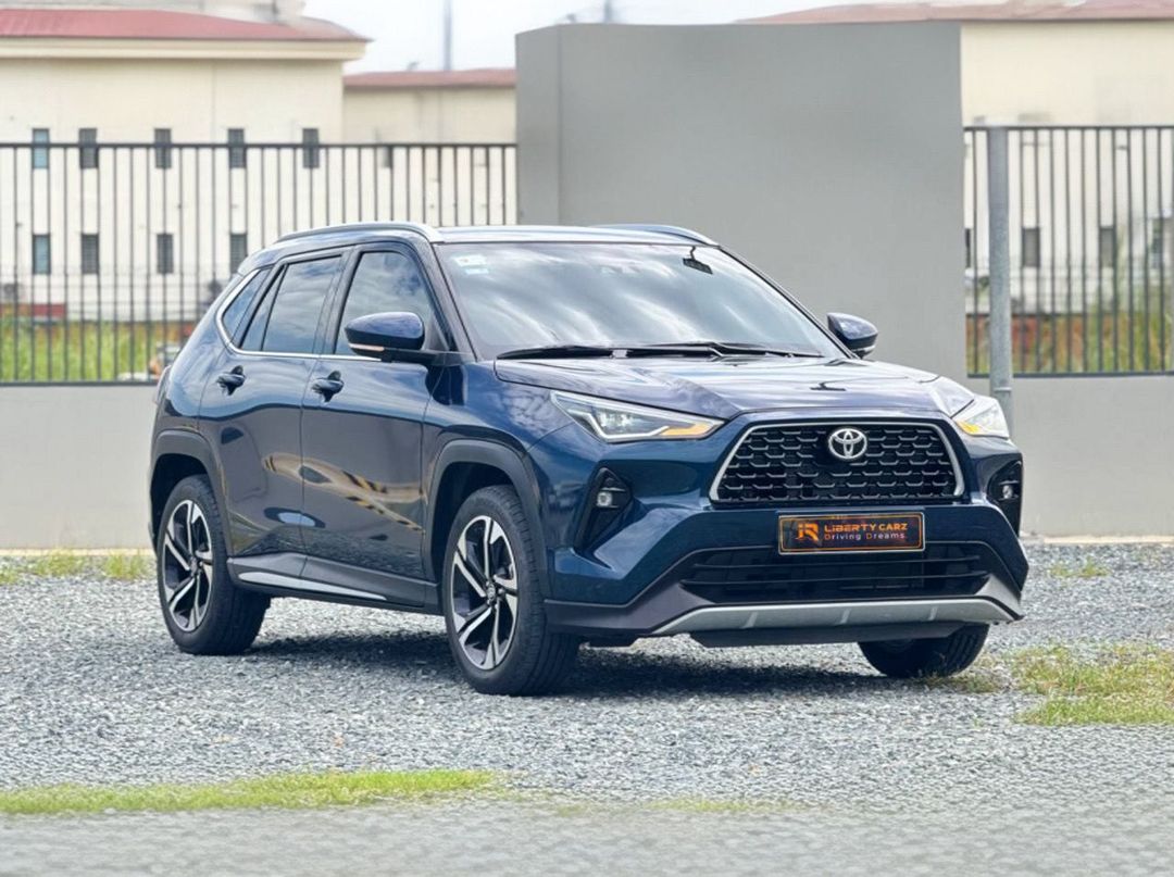 តូយ៉ូតា Yaris cross 2024forsale