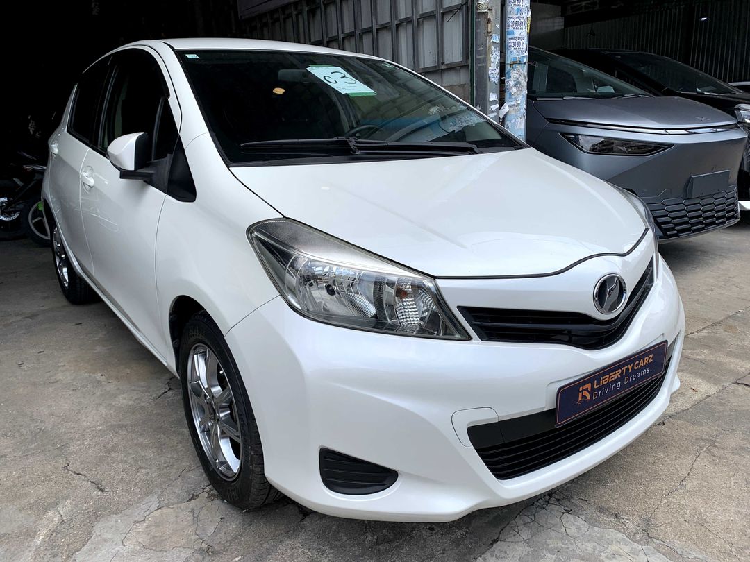 តូយ៉ូតា Vitz 2012forsale
