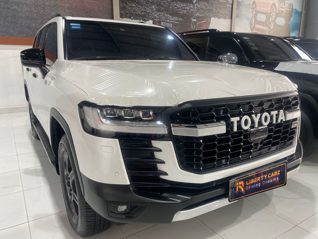 丰田 兰德酷路泽 GR-S 2022forsale