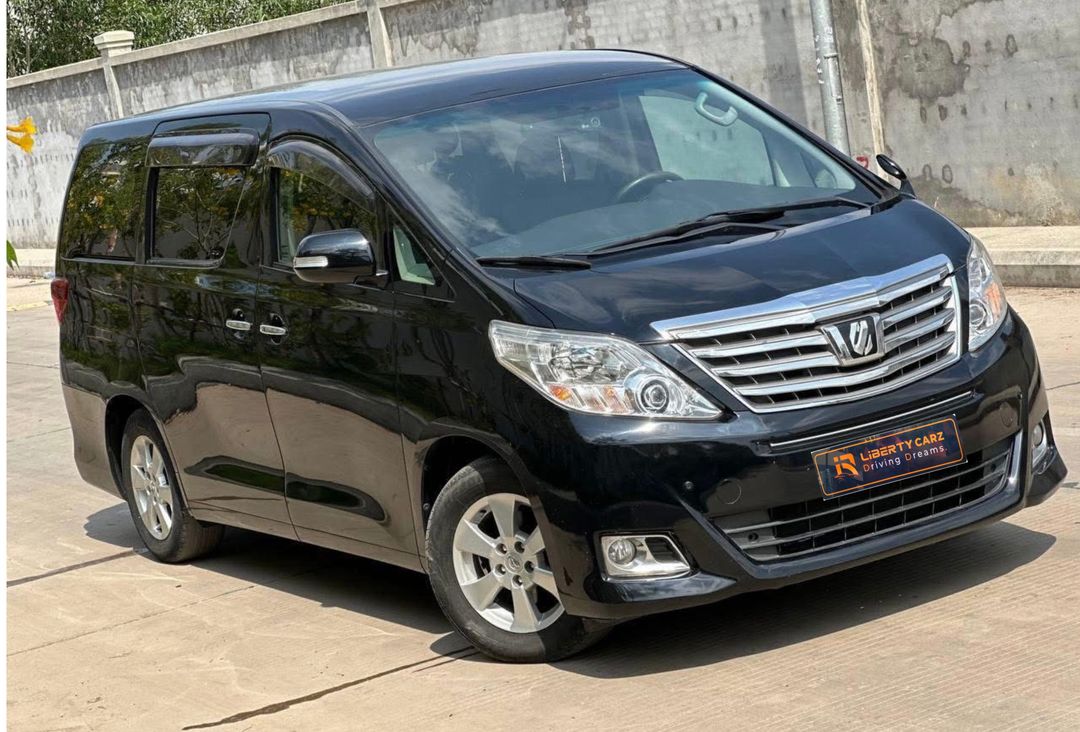 តូយ៉ូតា អាល់ហ្វា 2012forsale