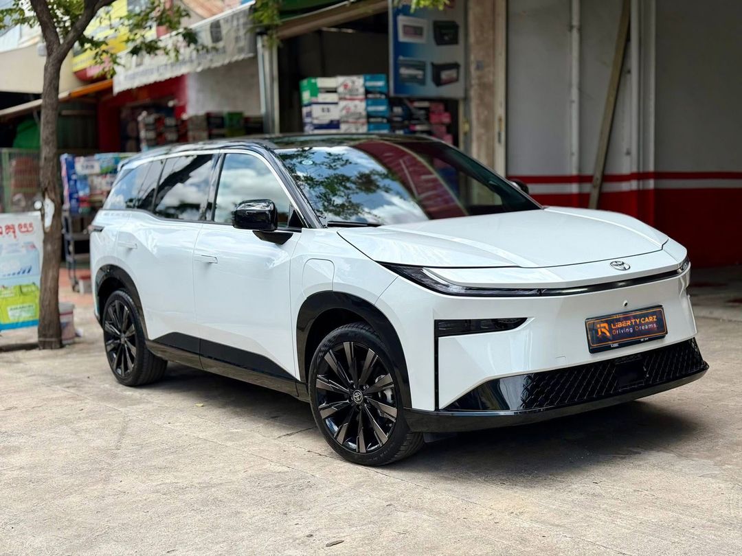 តូយ៉ូតា BZ3X 2025forsale