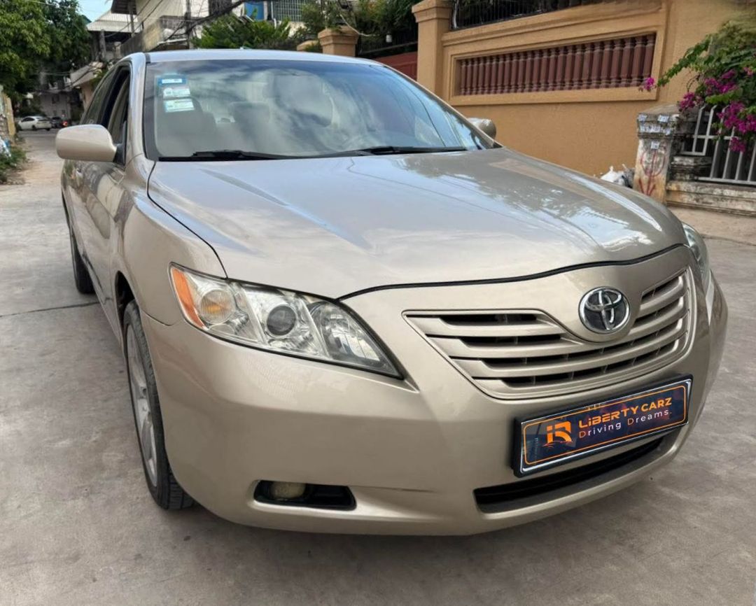 តូយ៉ូតា Camry Le 2009forsale