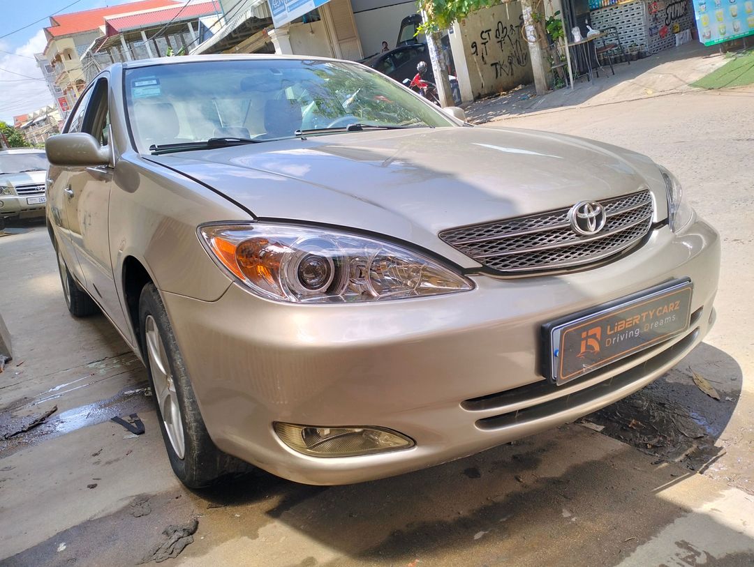 តូយ៉ូតា Camry XLE 2003forsale