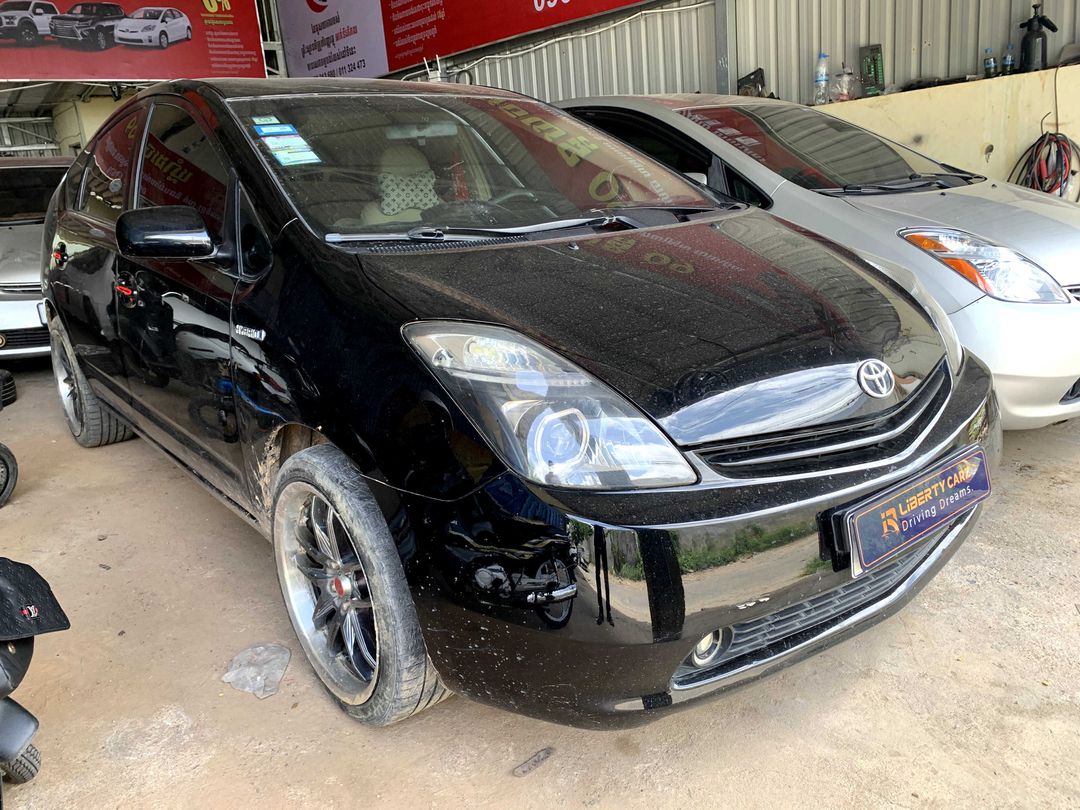 តូយ៉ូតា Prius 2004forsale