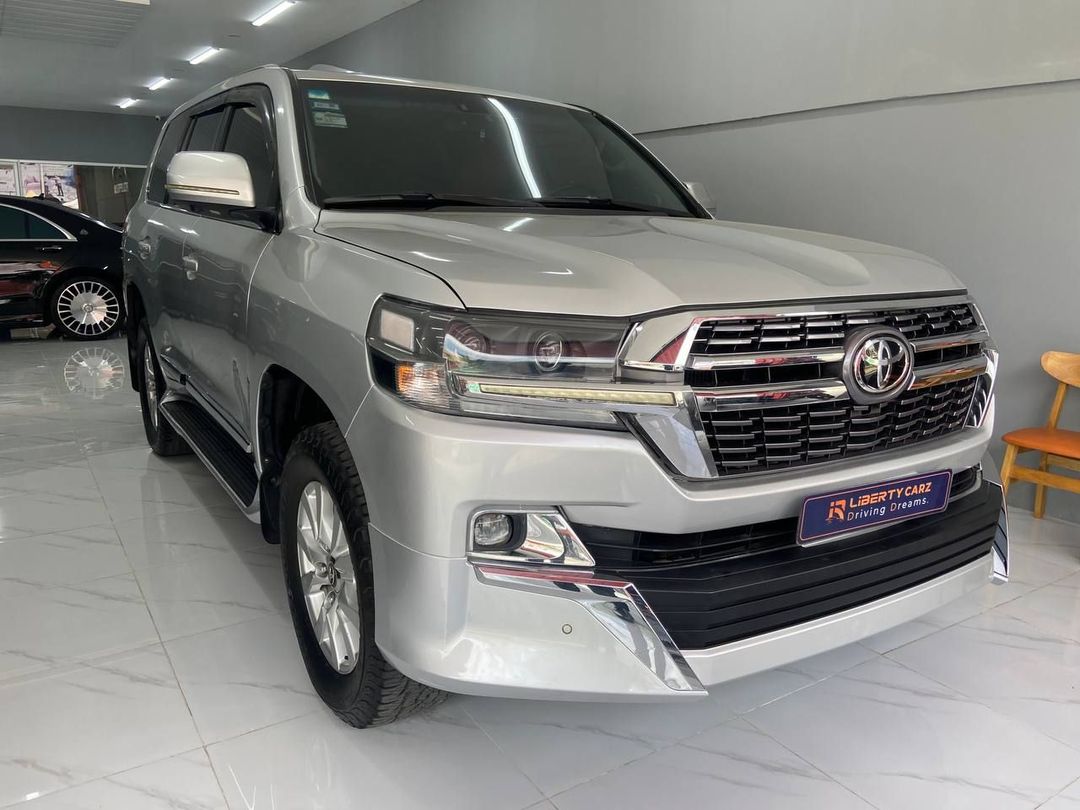 តូយ៉ូតា Land Cruiser V8 2010forsale