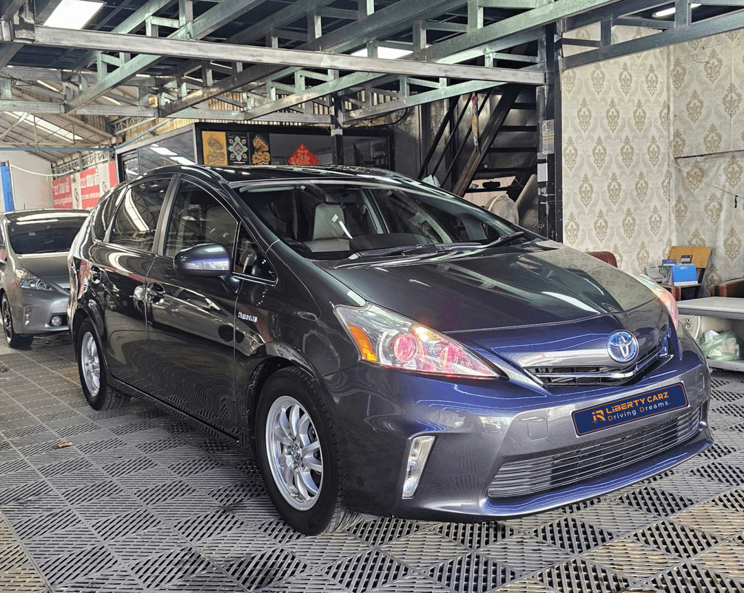 Toyota Prius V 2013forsale