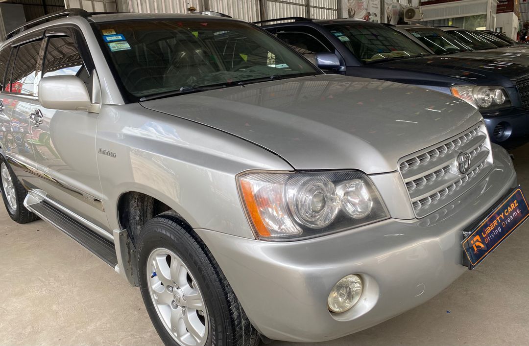 តូយ៉ូតា Highlander 2002forsale