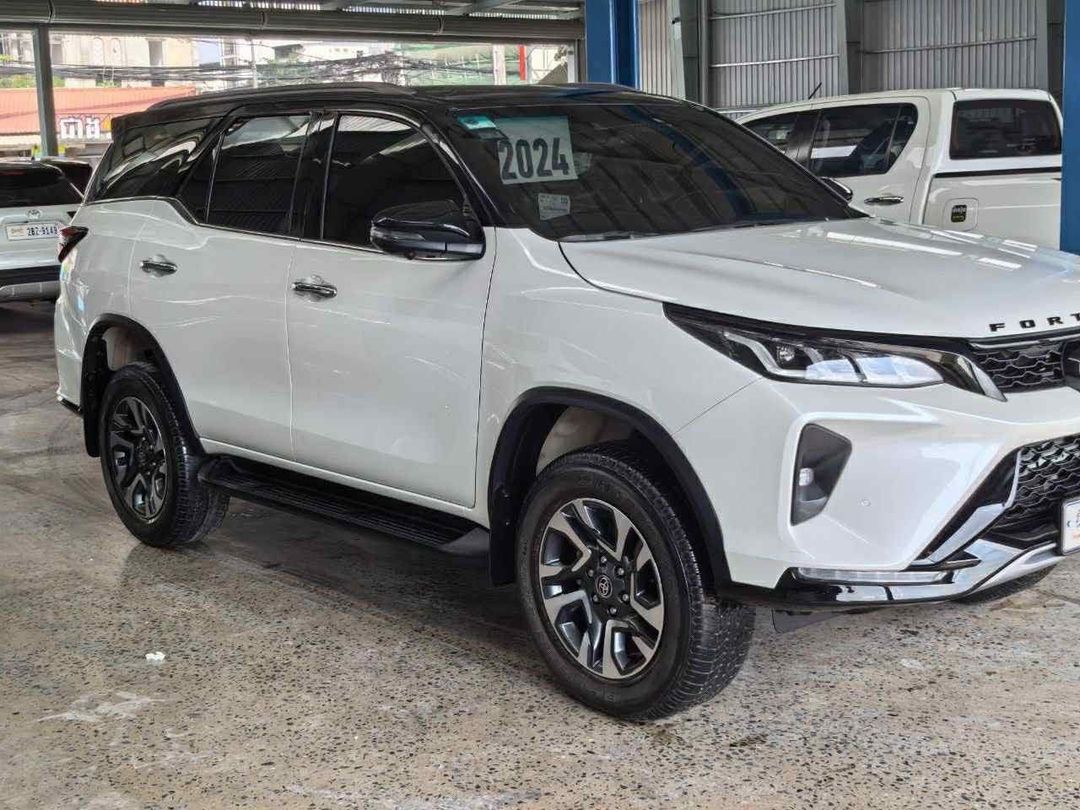 Toyota Fortuner Legender 2024forsale