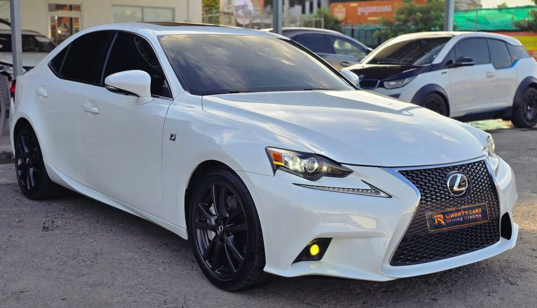 Lexus is200t 2016forsale