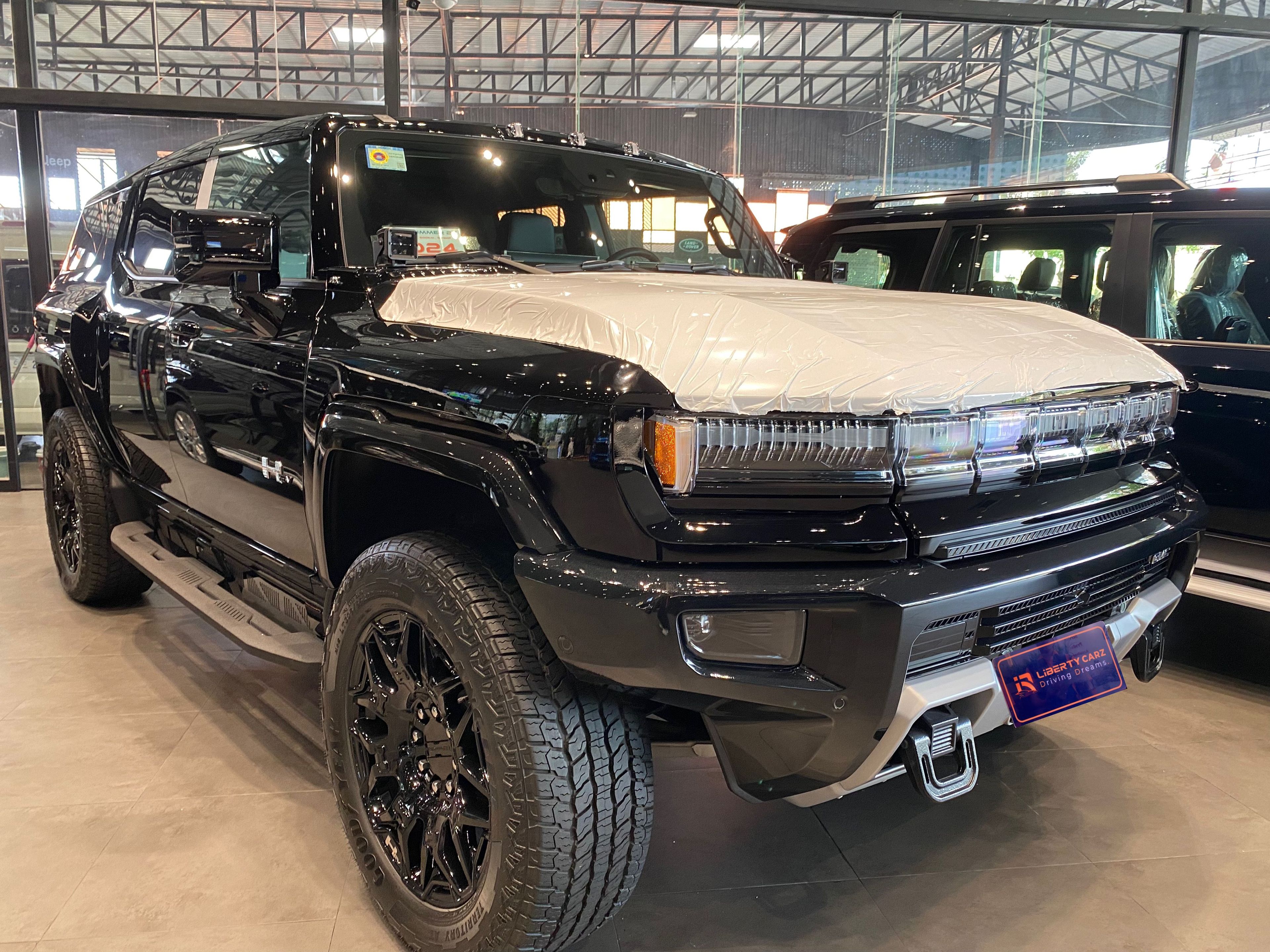 商务之星 Hummer EV 2025