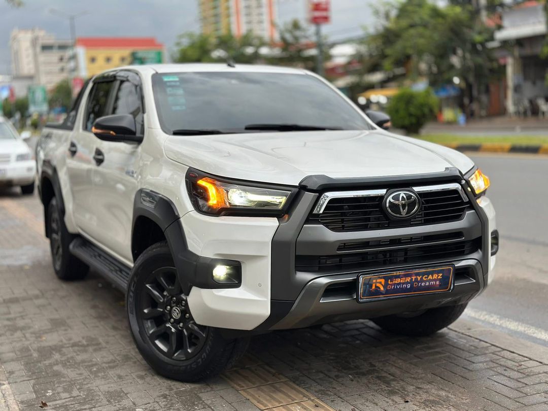 តូយ៉ូតា Hilux Revo Rally 2021forsale