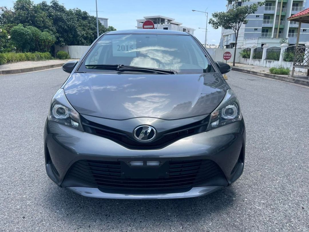 丰田 Vitz 2015forsale