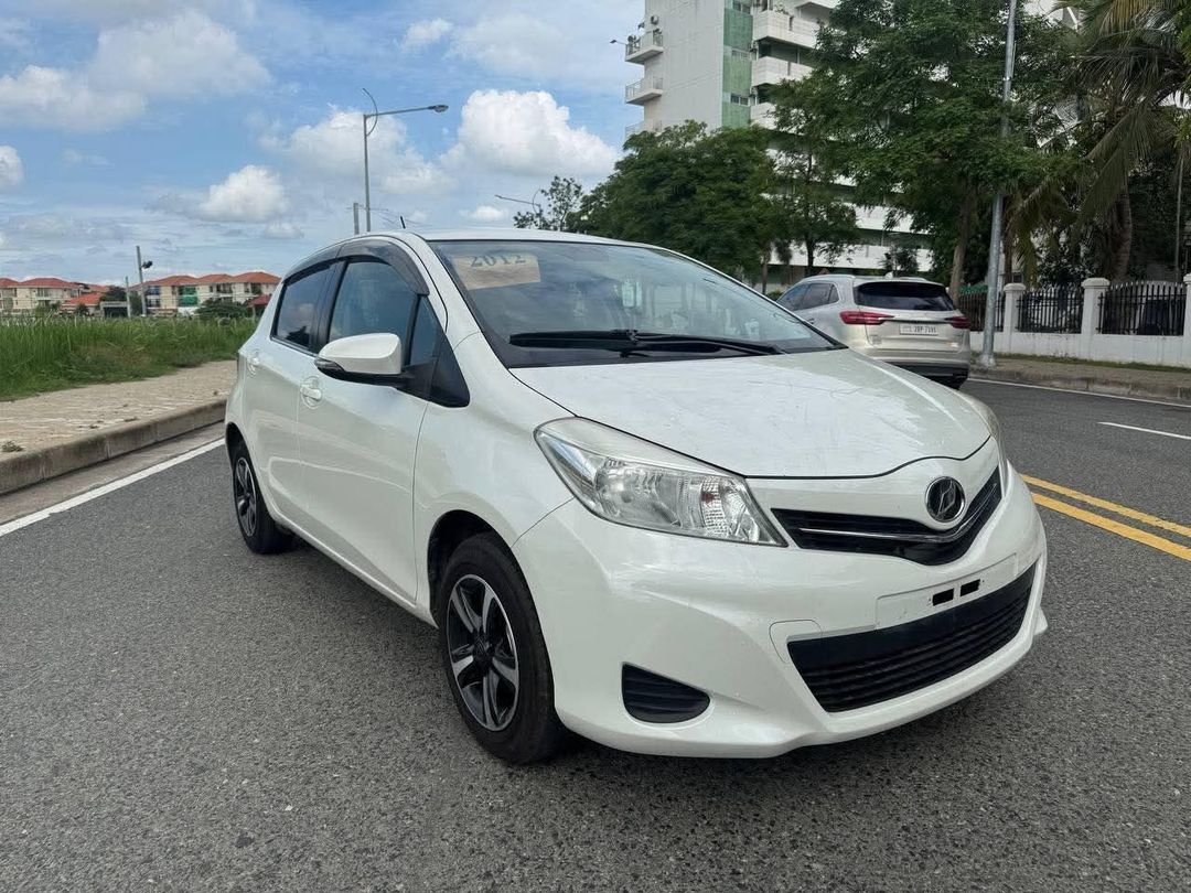 丰田 Vitz 2012forsale