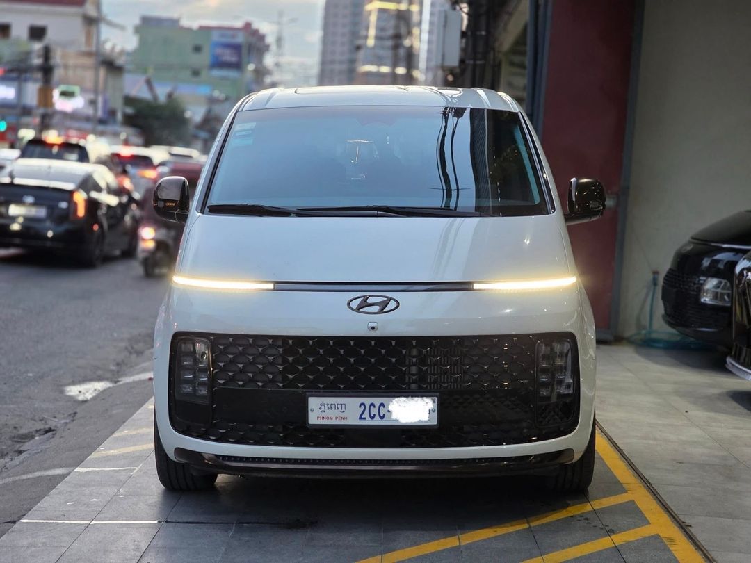 Hyundai Staria 2024forsale