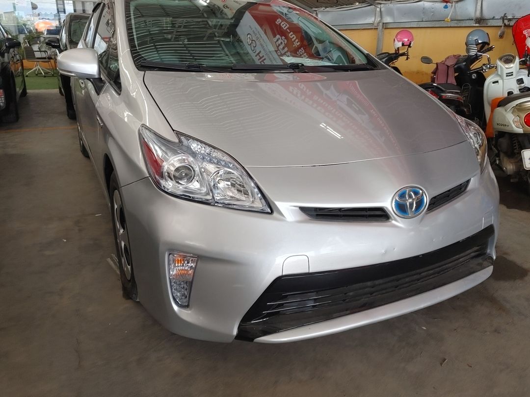 តូយ៉ូតា Prius 2013forsale