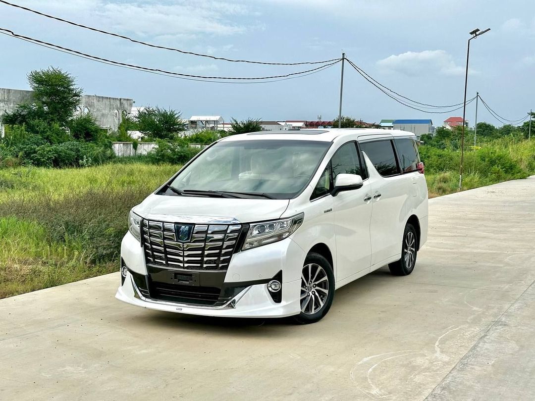 តូយ៉ូតា អាល់ហ្វា 2015forsale