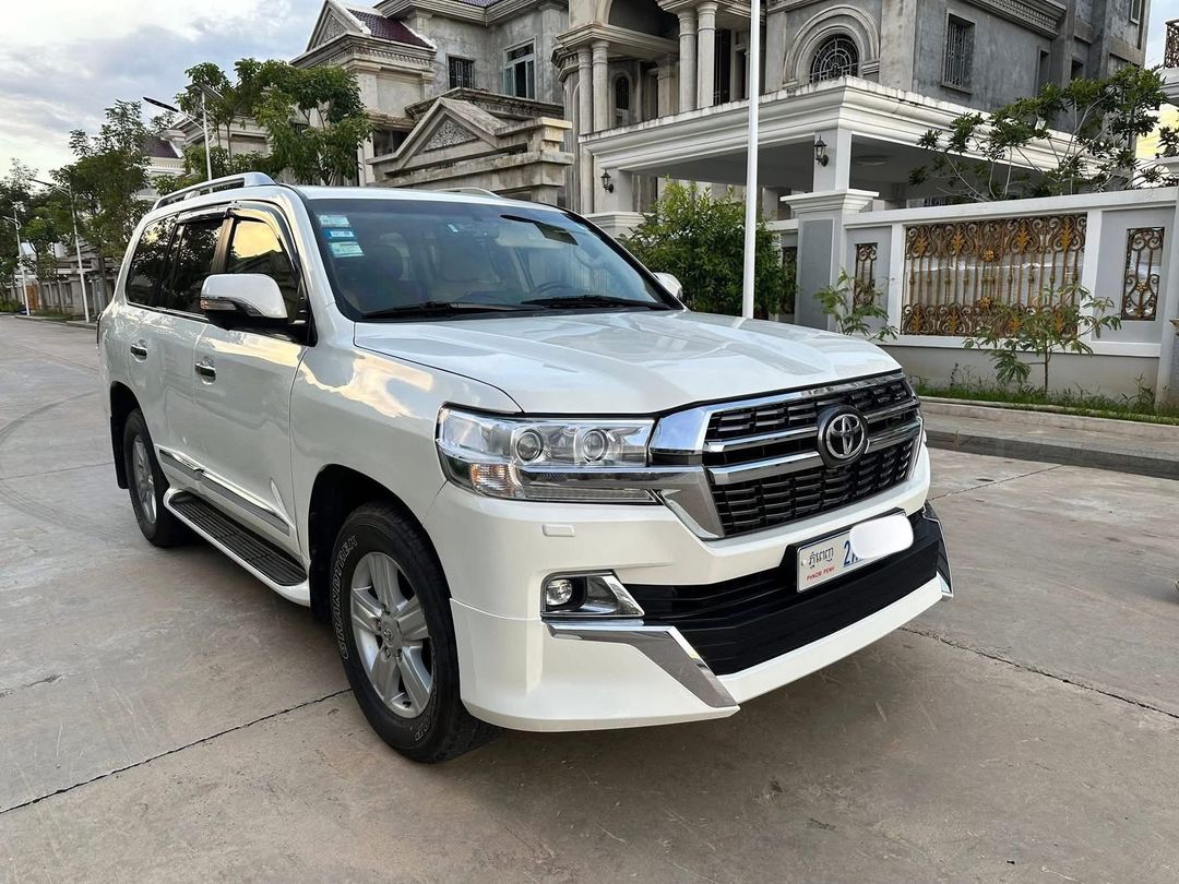 តូយ៉ូតា Land Cruiser 2013forsale