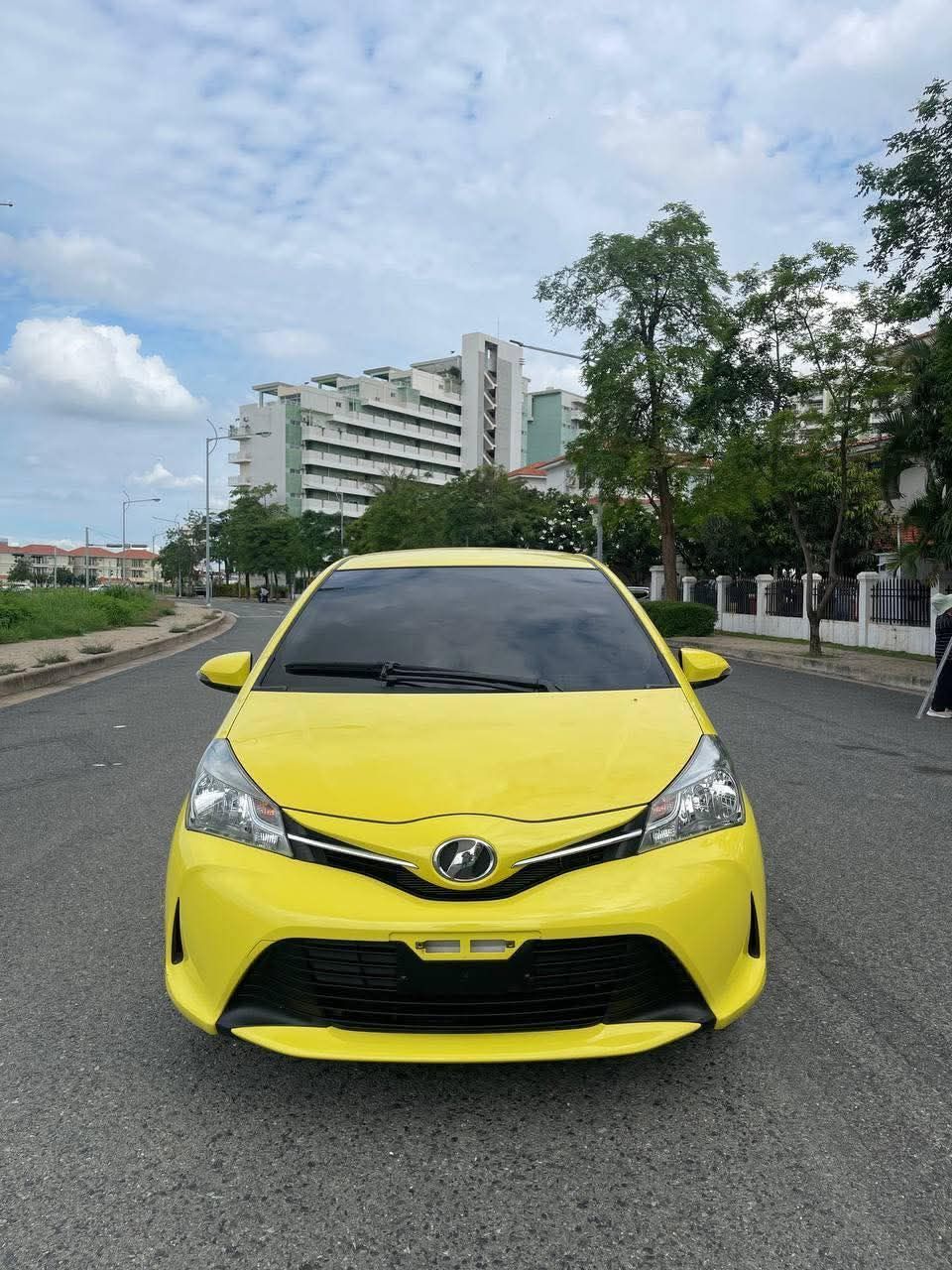 丰田 Vitz 2015forsale