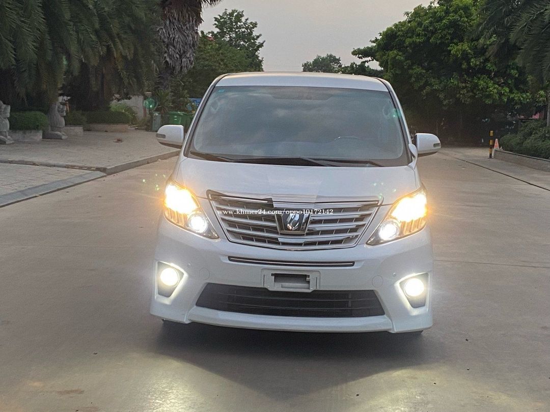 តូយ៉ូតា អាល់ហ្វា 2013forsale
