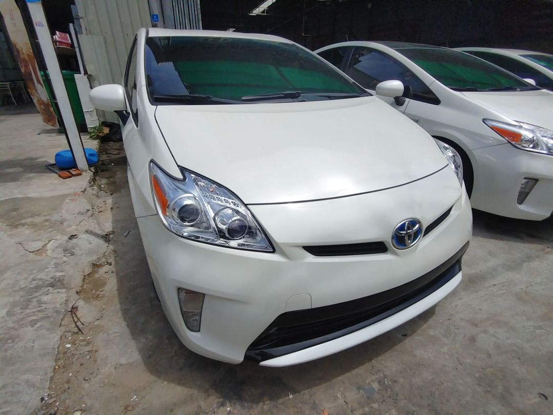 តូយ៉ូតា Prius 2012forsale
