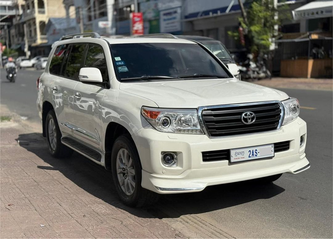 តូយ៉ូតា Land Cruiser GXR 2012forsale