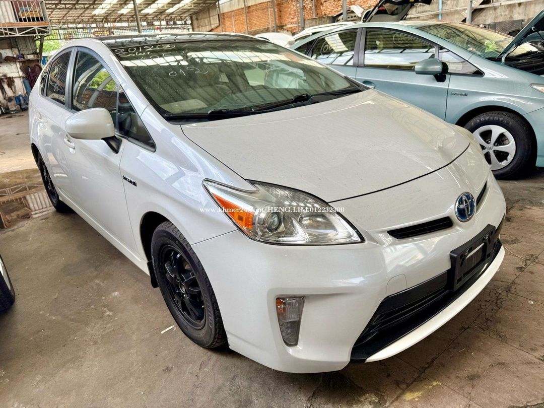 តូយ៉ូតា Prius 2012forsale